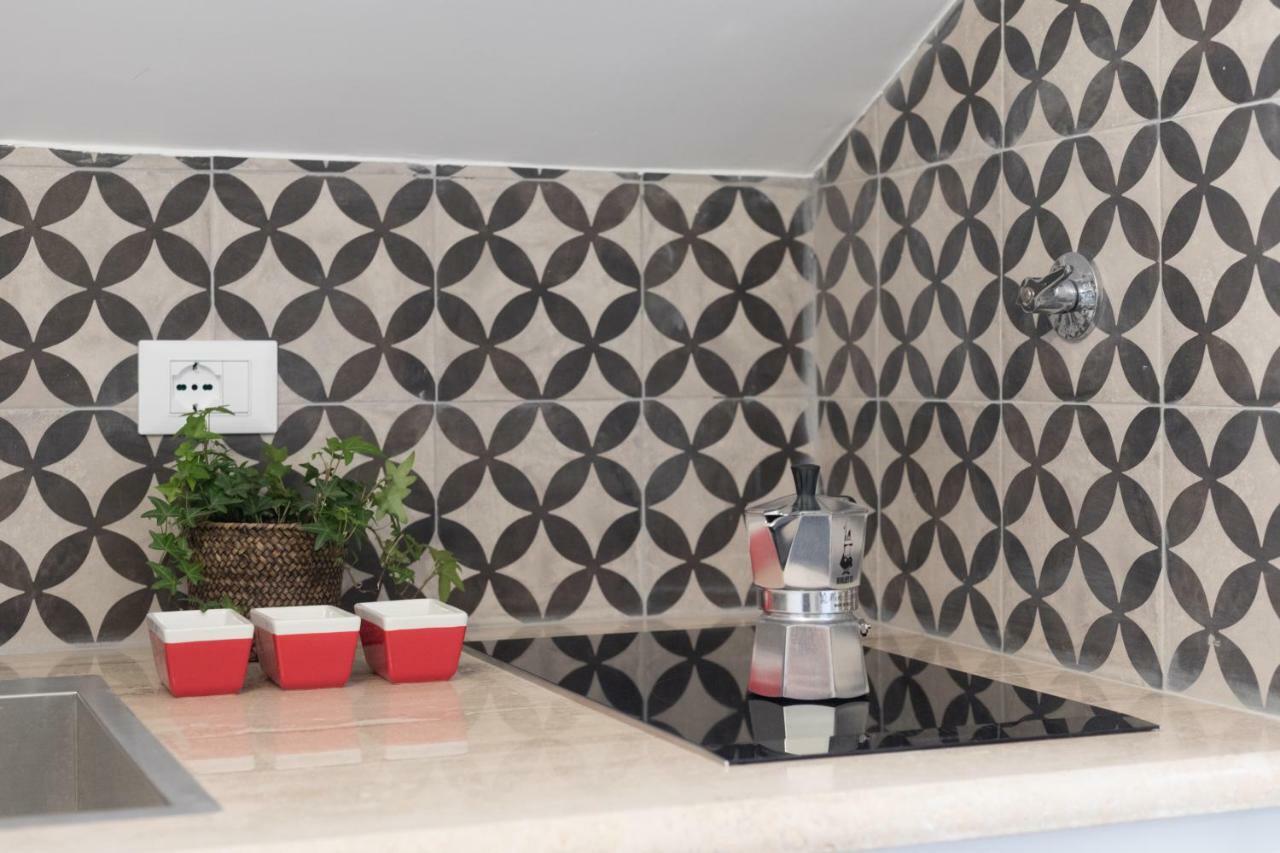 Appartamento Quiet Pied A Terre With Terrace In Borgo Pio *